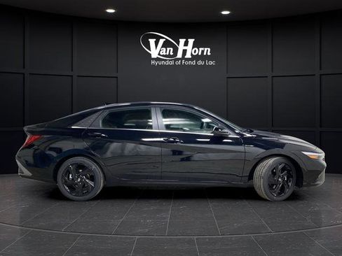 New 2026 Hyundai Elantra SEL Sport image 2