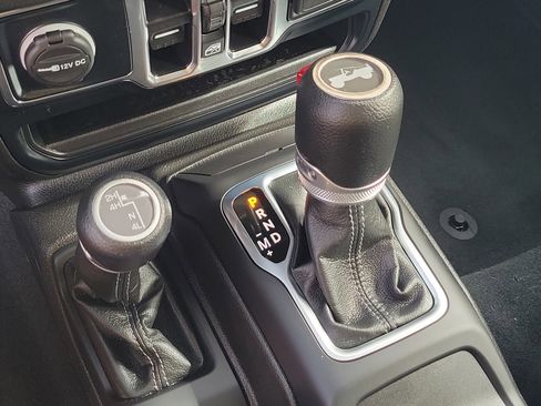 Used 2024 Jeep Wrangler Sport S image 24