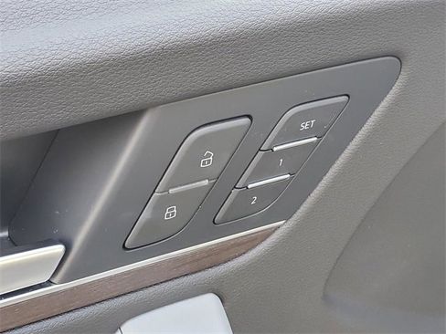 Used 2023 Audi Q5 2.0T Premium Plus w/ Premium Plus Package image 11