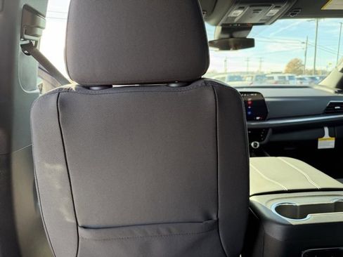 New 2026 Chevrolet Tahoe LS image 24