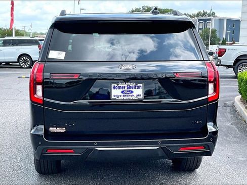 New 2026 Ford Expedition Max Platinum w/ Stealth Appearance Package AWD/4WD image 4
