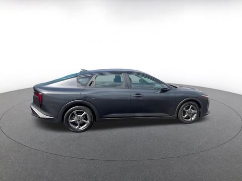 Used 2025 Kia K4 LXS image 14