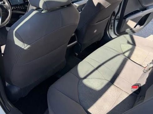 Used 2020 Toyota Camry LE w/ Convenience Package image 16