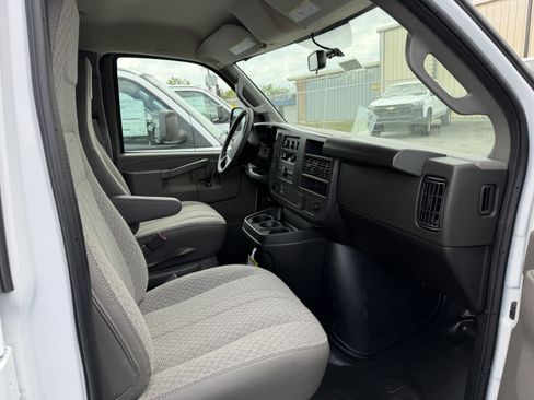 New 2026 Chevrolet Express 2500 w/ Driver Convenience Package RWD image 20
