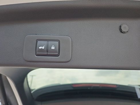 Used 2025 Nissan Murano SL AWD/4WD image 16