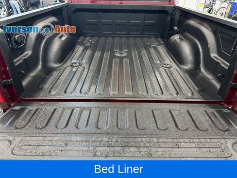 Used 2024 RAM 2500 Tradesman w/ Chrome Appearance Group AWD/4WD image 11