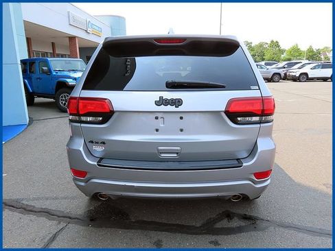 Used 2015 Jeep Grand Cherokee Altitude AWD/4WD image 6