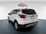 Used 2019 Ford Escape SE image 5