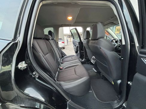 Used 2021 Subaru Forester Premium image 26