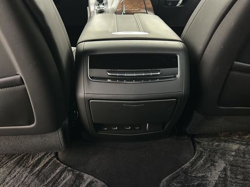 Used 2023 Cadillac Escalade Sport Platinum AWD/4WD image 21