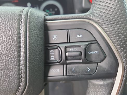 Certified 2025 Toyota Tacoma TRD Off-Road w/ TRD Off Road Upgrade Package AWD/4WD image 26