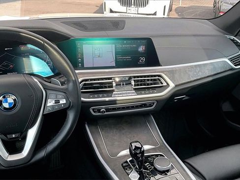 Used 2022 BMW X5 xDrive45e image 6