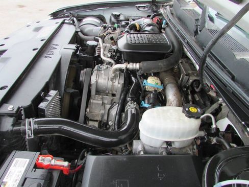 Used 2007 Chevrolet Silverado 2500 LT w/ 2LT Convenience Package AWD/4WD image 48
