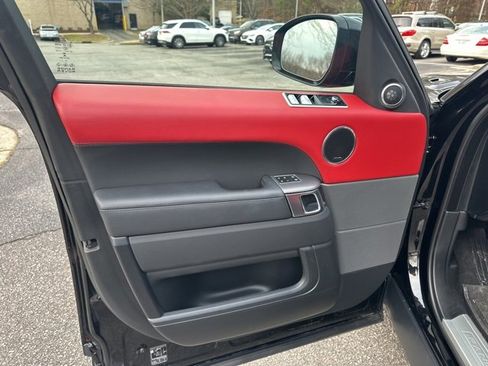 Used 2022 Land Rover Range Rover Sport HST image 14