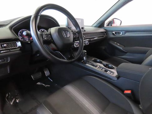 Used 2025 Honda Civic Sport image 8