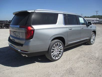 New 2026 GMC Yukon XL Denali w/ Denali Reserve Package