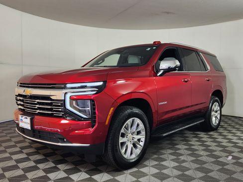 Used 2025 Chevrolet Tahoe Premier image 3