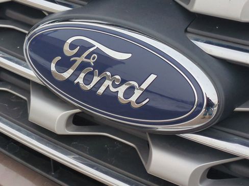 Used 2016 Ford Explorer Limited image 22