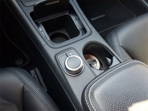 Used 2015 Mercedes-Benz CLA 250 image 23