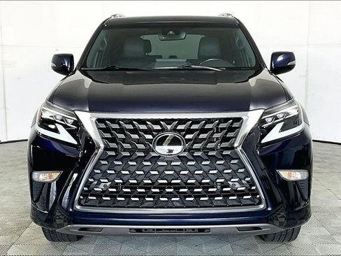 Used 2022 Lexus GX 460 image 3