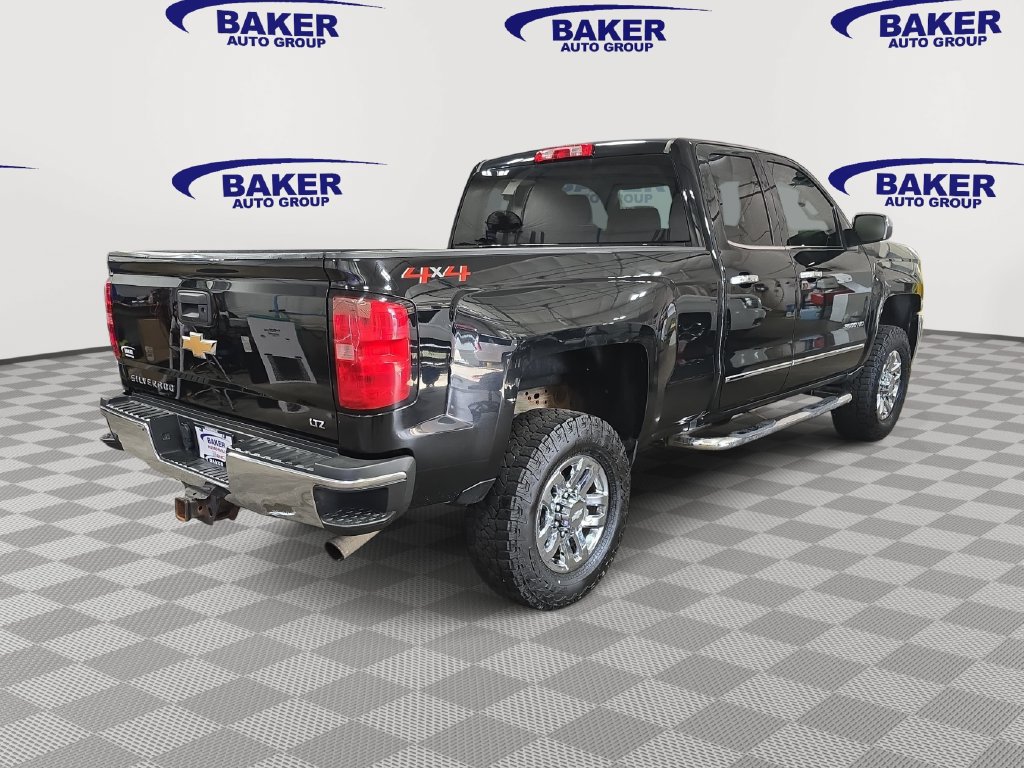 Used 2018 Chevrolet Silverado 2500 LTZ w/ Snow Plow Prep Package AWD/4WD image 5