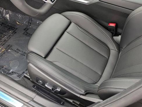 New 2026 BMW 330i Sedan w/ M Sport Package image 4