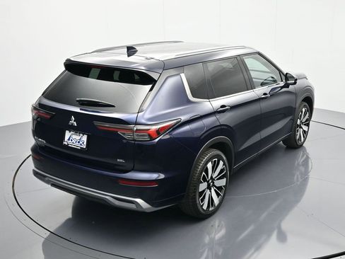 Used 2025 Mitsubishi Outlander SEL image 35