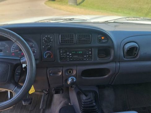 Used 2002 Dodge Ram 3500 Truck 2WD Quad Cab image 31