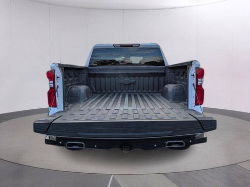 Used 2026 Chevrolet Silverado 1500 LTZ AWD/4WD image 6