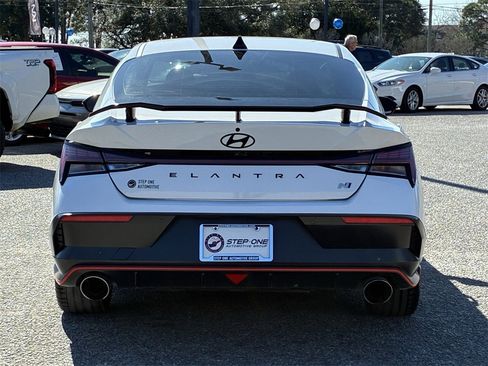 Used 2025 Hyundai Elantra N image 6