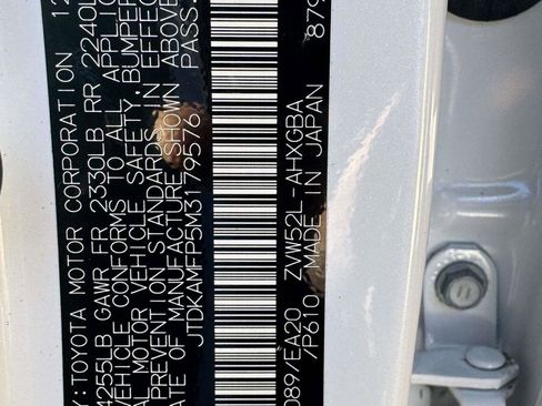 Certified 2021 Toyota Prius Prime XLE image 16