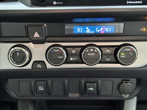 Used 2023 Toyota Tacoma SR5 image 34