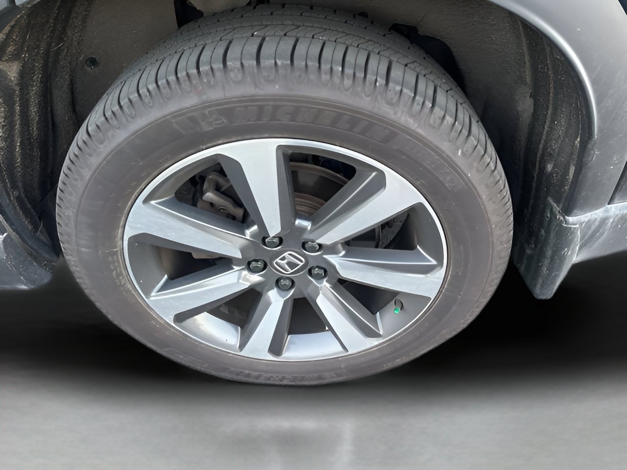 Used 2023 Honda Pilot Elite image 9