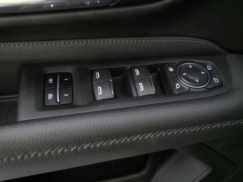 Used 2021 GMC Yukon Denali image 14