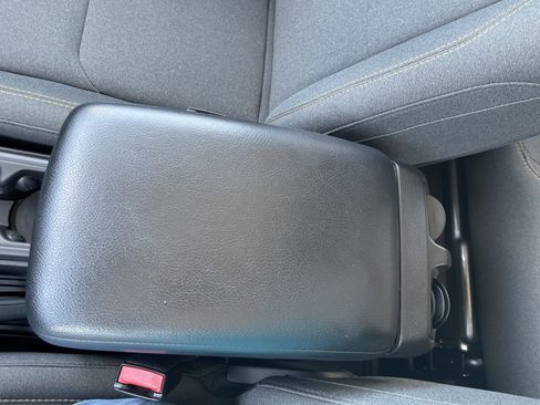 Used 2024 Jeep Wrangler Willys image 31