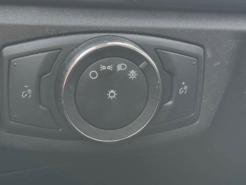 Used 2016 Ford Fusion SE image 17