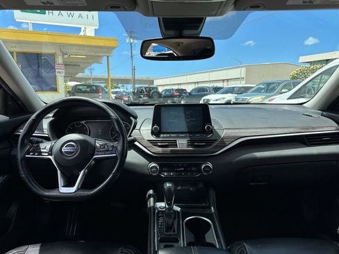 Used 2020 Nissan Altima 2.5 SL FWD image 14
