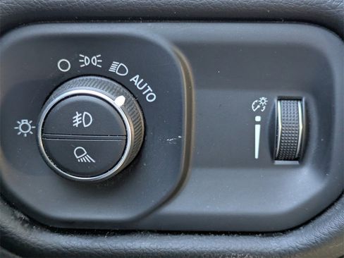 Used 2024 RAM 2500 Big Horn image 21