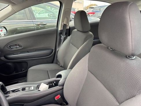 Used 2019 Honda HR-V LX image 13