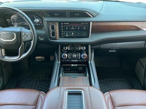Used 2024 GMC Yukon Denali Ultimate AWD/4WD image 38
