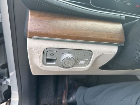 Certified 2024 Mercedes-Benz GLE 350 4MATIC image 7