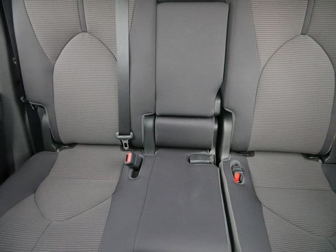 Certified 2022 Toyota Highlander LE image 13