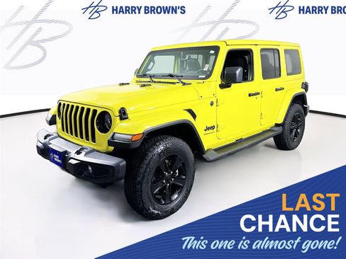 Used 2023 Jeep Wrangler Unlimited Sahara AWD/4WD image 1