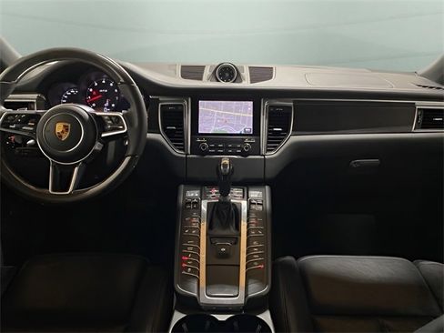 Used 2017 Porsche Macan GTS w/ Premium Package Plus image 10