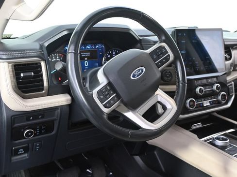 Used 2023 Ford Expedition Max Limited AWD/4WD image 12