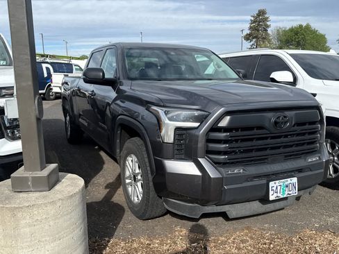 Used 2023 Toyota Tundra SR5 w/ SR5 Premium Package AWD/4WD image 3