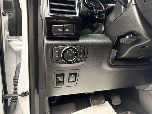 Used 2020 Ford F150 XLT w/ Equipment Group 302A Luxury image 18