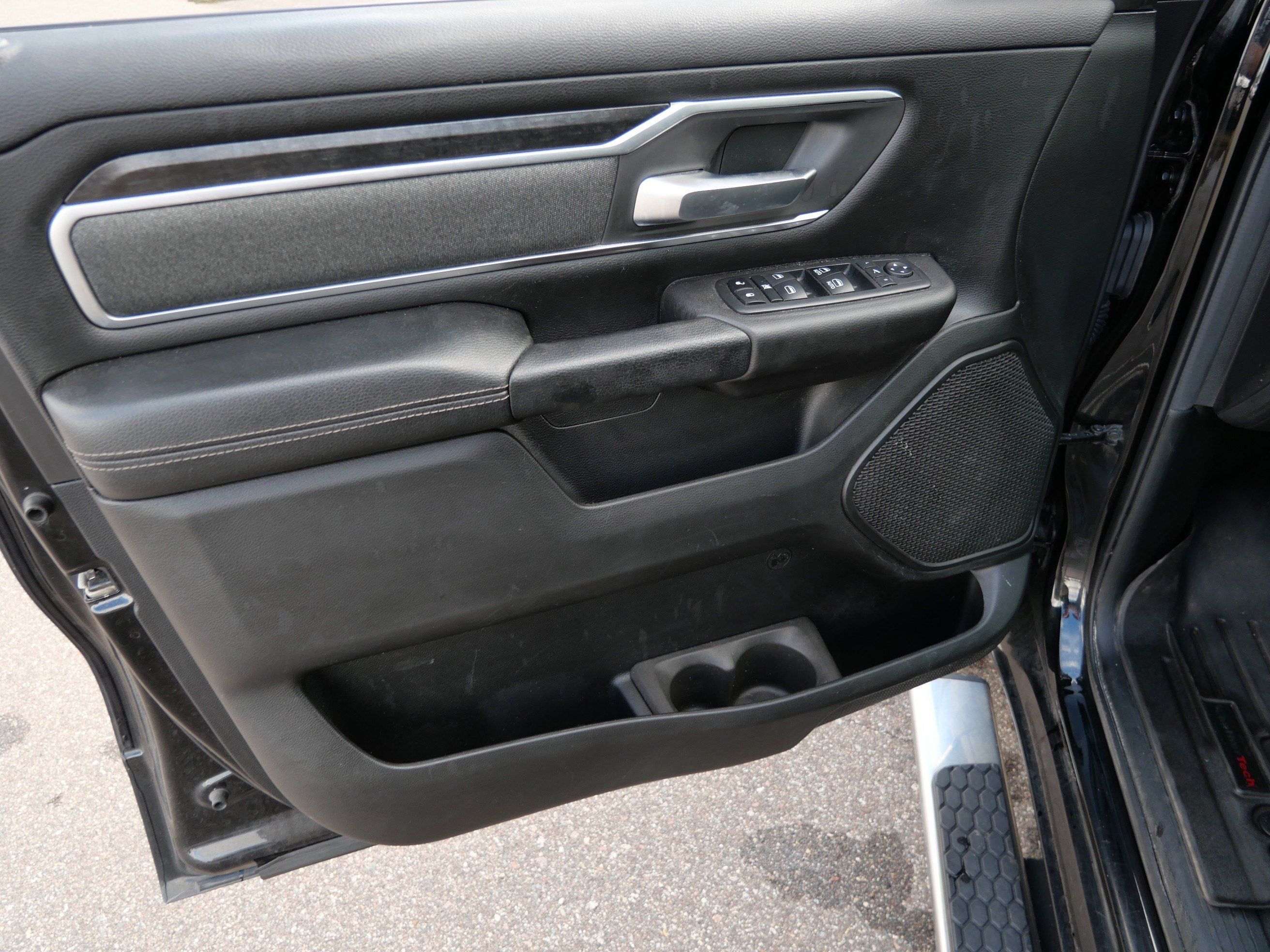 Used 2019 RAM 1500 Big Horn AWD/4WD image 22