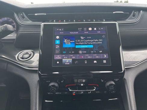 Used 2022 Jeep Grand Cherokee L Laredo image 21