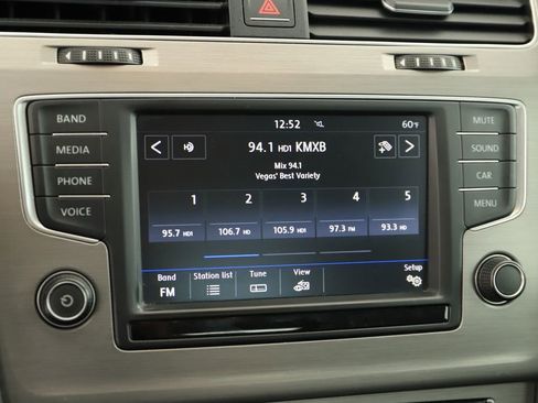 Used 2017 Volkswagen Golf S FWD image 26